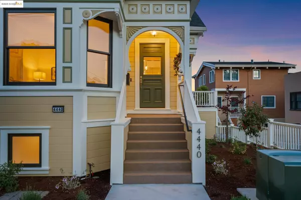 Oakland, CA 94611,4440 Howe St