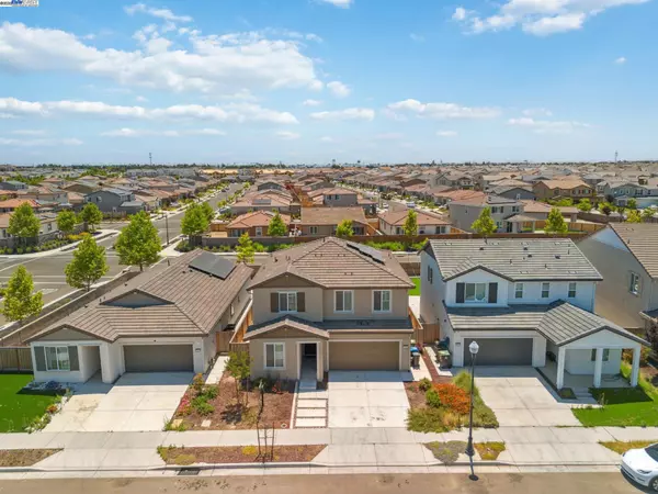 Lathrop, CA 95330,15492 Warbler Pl