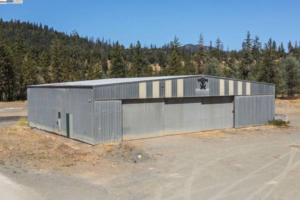 30661 State Hwy 3, Douglas City, CA 96024