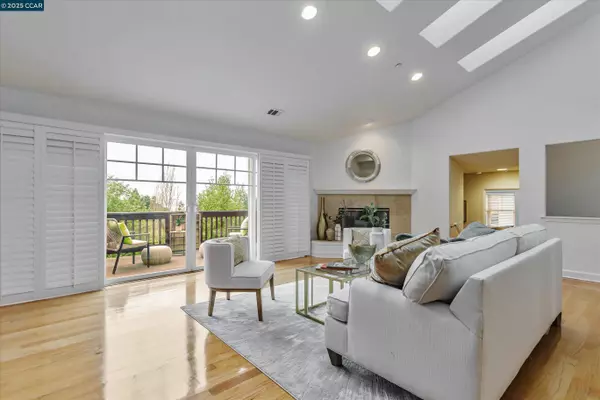 Berkeley, CA 94705,1215 Alvarado Rd