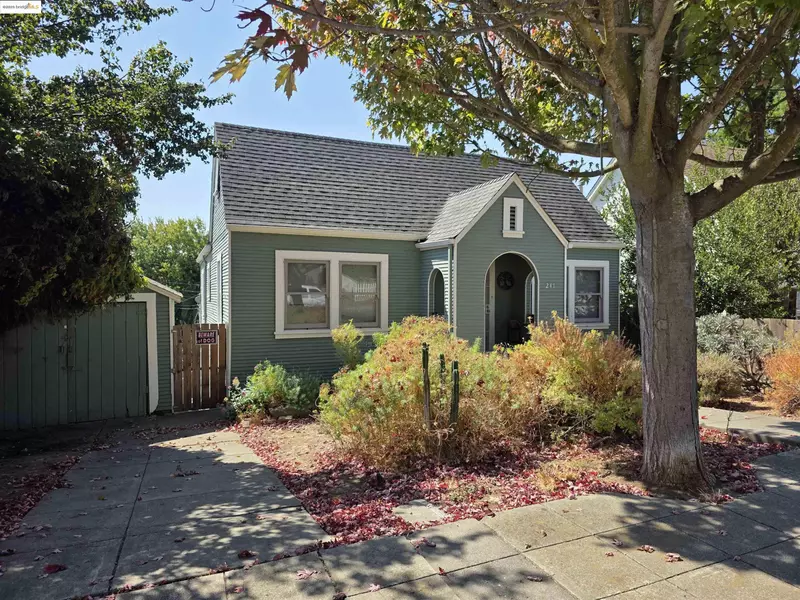 241 Kentucky St, Vallejo, CA 94590