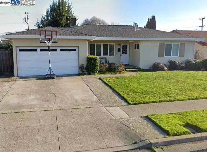 8320 Davona Dr, Dublin, CA 94568