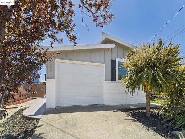 2532 Lincoln Ave, Richmond, CA 94804