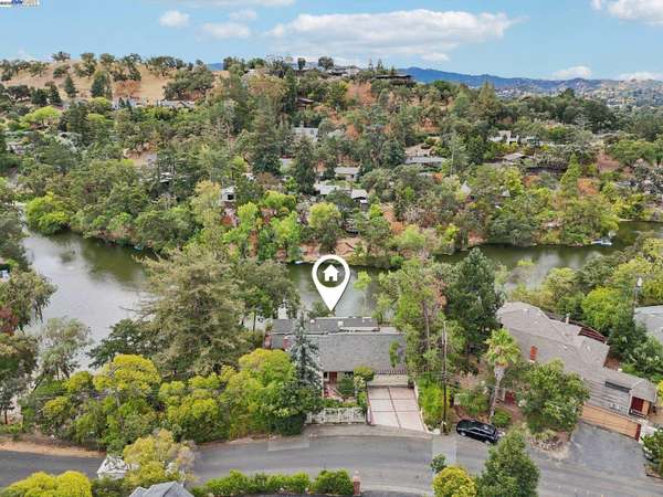 245 Lakewood Road, Walnut Creek, CA 94598