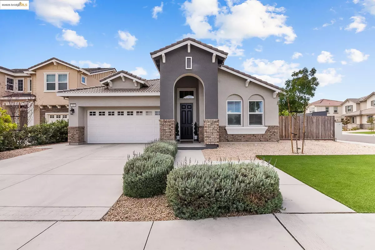 Oakley, CA 94561,515 Longhorn Way