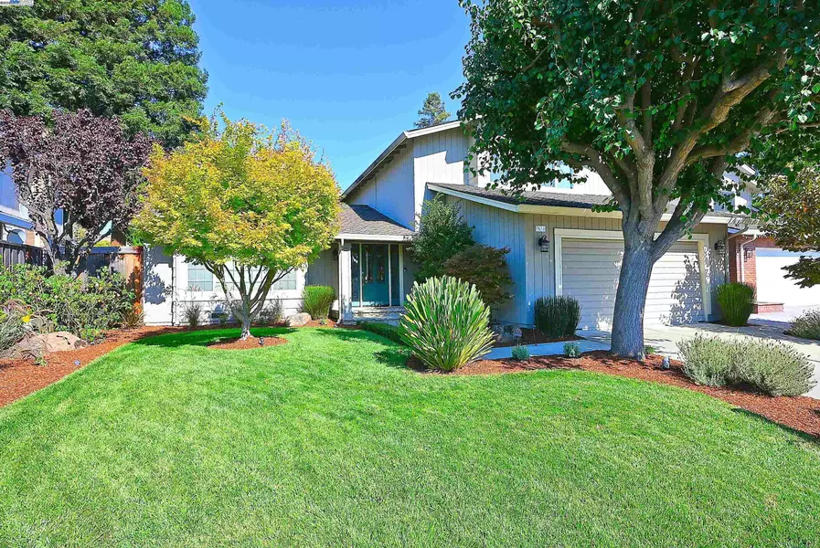 7653 Turquoise St, Dublin, CA 94568