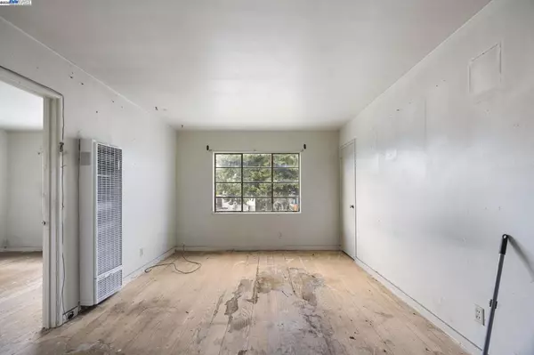 Berkeley, CA 94702,1450 Ward St