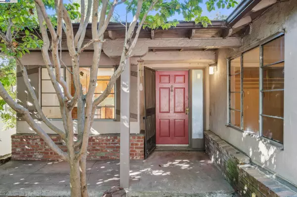 Berkeley, CA 94708,1098 EUCLID AVENUE