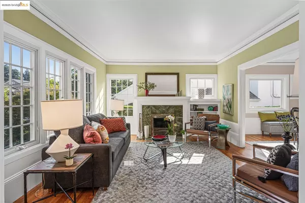 Piedmont, CA 94610,61 Wildwood Ave