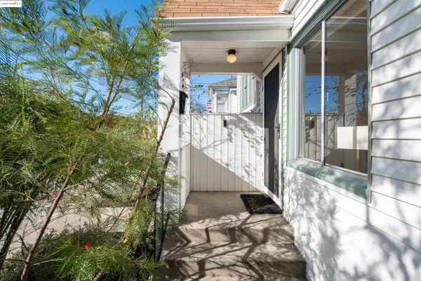 Albany, CA 94706,1013 Stannage Ave