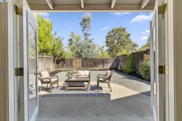 Pleasanton, CA 94566,215 Mavis Dr