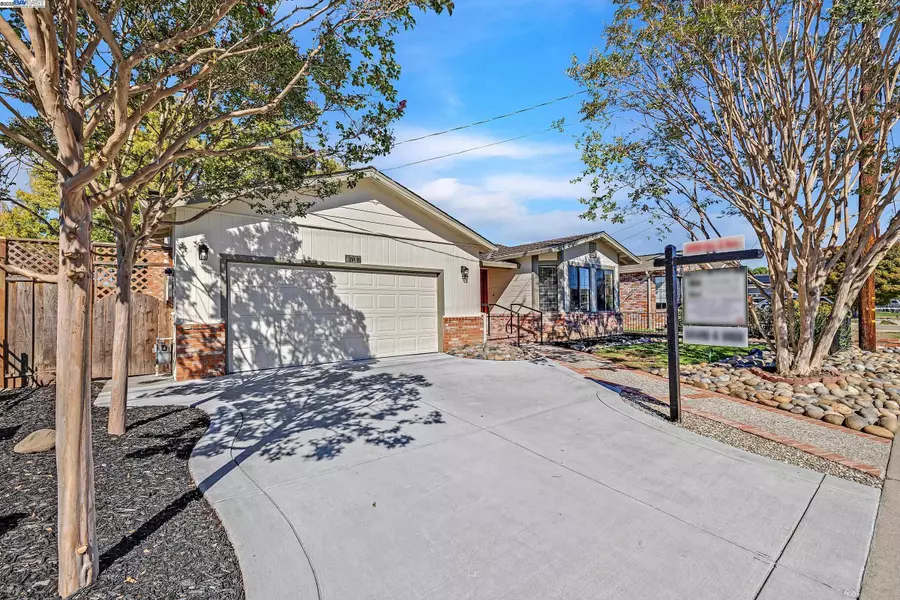 4737 Deadwood Drive, Fremont, CA 94536