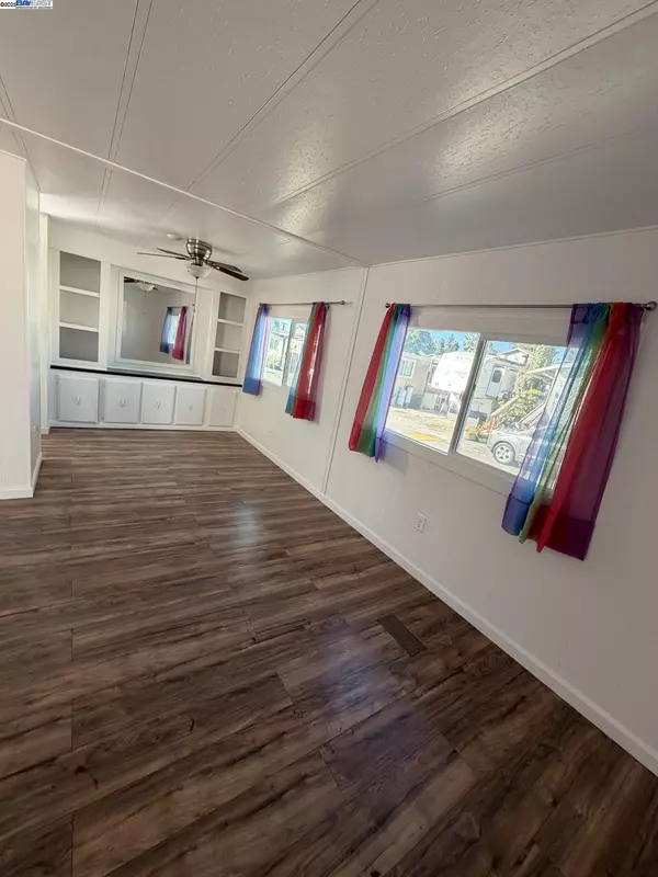 San Leandro, CA 94577,2399 E 14th Street #179