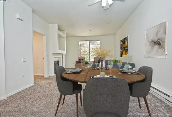 Oakland, CA 94618,280 Caldecott Ln #221