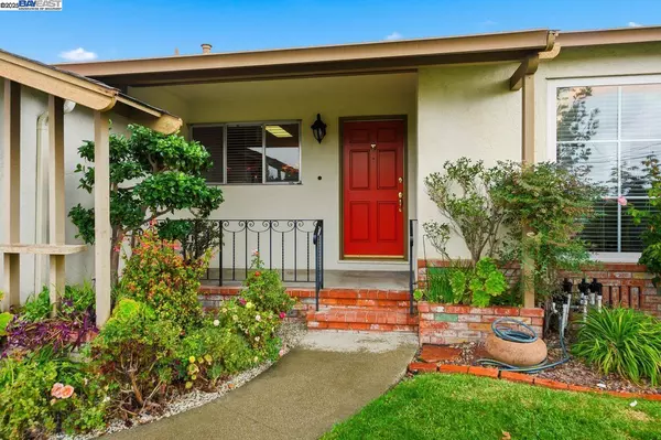 San Leandro, CA 94579,15596 Tilden St