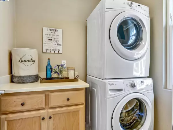 Livermore, CA 94551,152 Heligan Ln #3