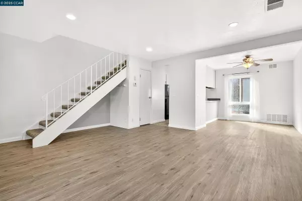 101 Villa Cir, Fairfield, CA 94533