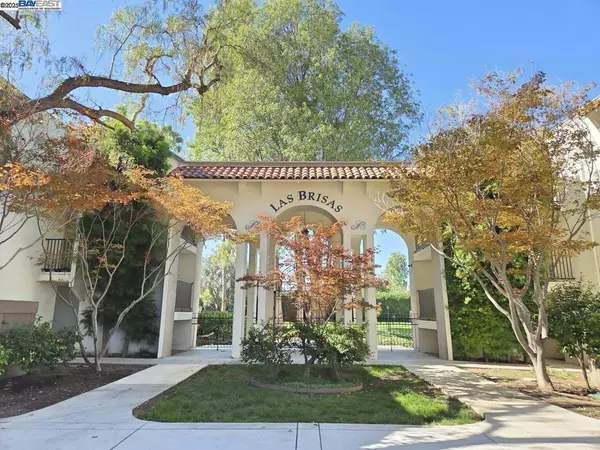 Santa Clara, CA 95051,1730 Halford Ave #152