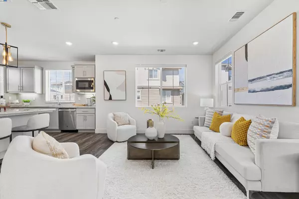 Newark, CA 94560,37606 Sand Drift Rd