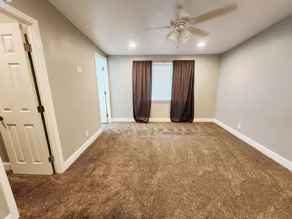 Pinole, CA 94564,2589 Lynn Dr