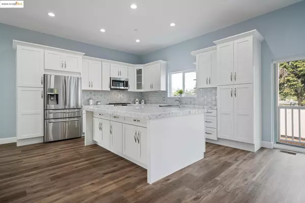 El Sobrante, CA 94803,4511 Elmwood Rd