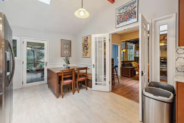 Boulder Creek, CA 95006,495 Primavera Rd