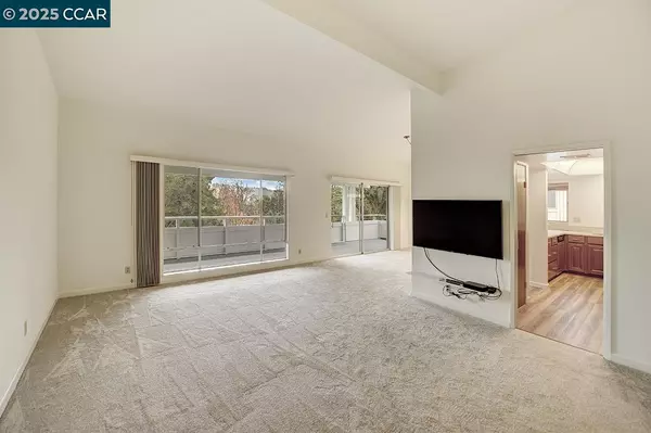 Walnut Creek, CA 94595,2625 Ptarmigan Dr #7