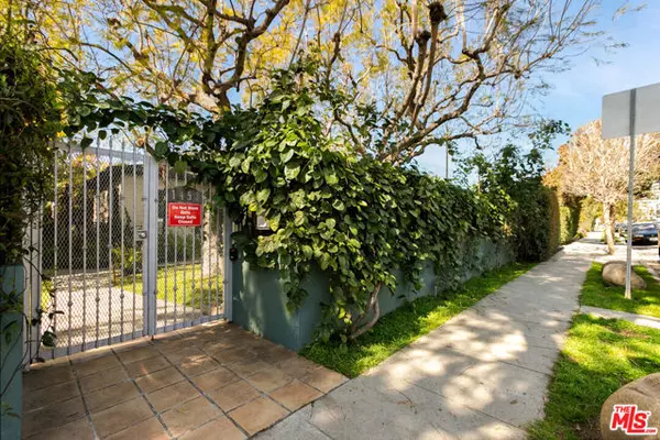 Santa Monica, CA 90404,1453 Centinela Avenue