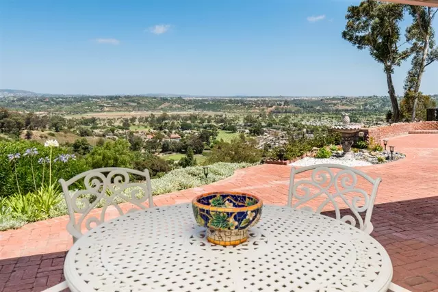 Rancho Santa Fe, CA 92067,15641 Las Planideras