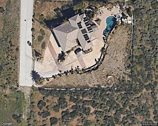 9124 Shadow Hill Rd., Santee, CA 92071