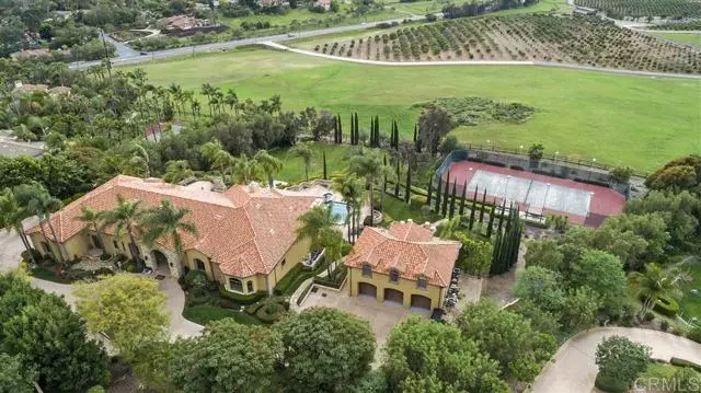 Rancho Santa Fe, CA 92067,7402 Vista Rancho Court