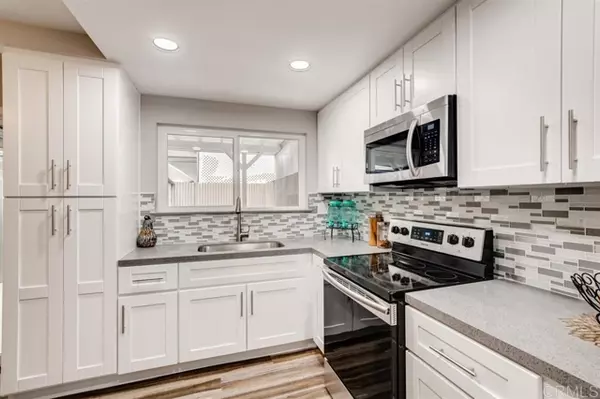 3444 Los Mochis Way, Oceanside, CA 92056