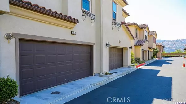 2490 Ascending Oaks Lane #2, Simi Valley, CA 93063