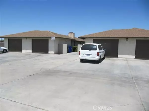 21340 Bear Valley Road, Apple Valley, CA 92308