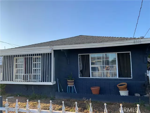 Paramount, CA 90723,8311 Olanda Street