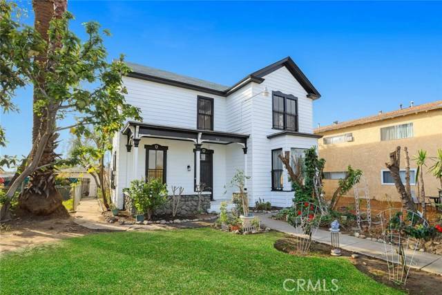566 W 11th Street, Pomona, CA 91766
