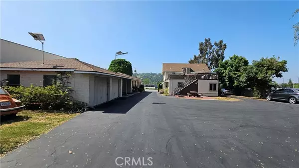 Glendora, CA 91740,537 E Route 66