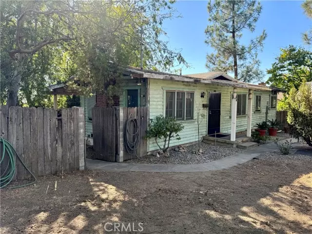 344 E Las Flores Drive, Altadena, CA 91001