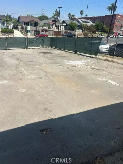 Los Angeles, CA 90042,6229 Outlook Avenue