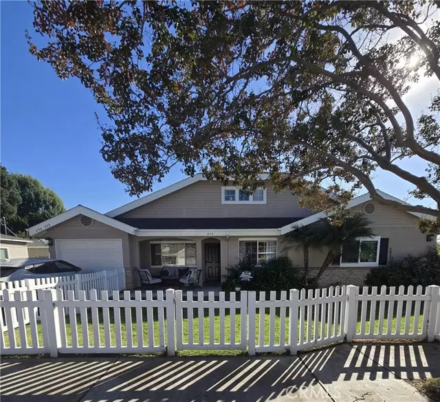 Glendora, CA 91741,454 W Meda Avenue