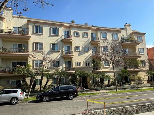 132 S Maple Drive #101, Beverly Hills, CA 90212