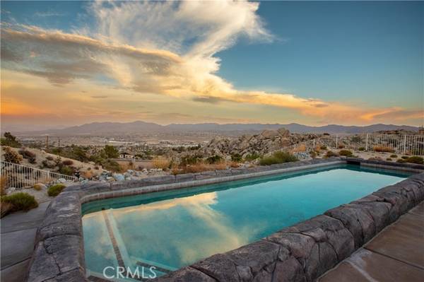 6185 Mirlo Road, Yucca Valley, CA 92284