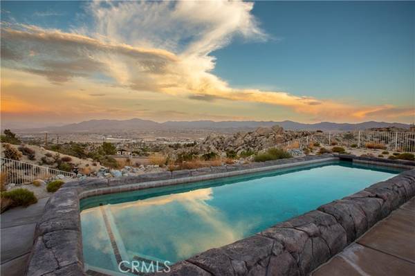 6185 Mirlo Road, Yucca Valley, CA 92284