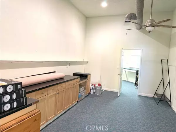 Temple City, CA 91780,5952 Temple City Boulevard