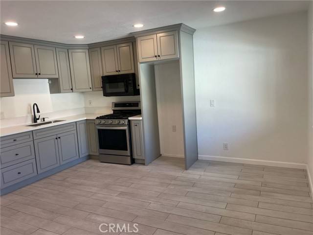 Tujunga (los Angeles), CA 91042,10037 Samoa Avenue #11