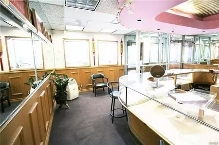 Monterey Park, CA 91755,250 E Garvey Ave