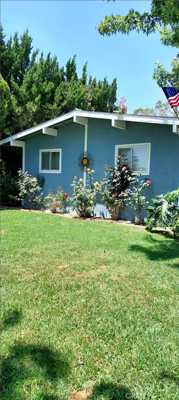 858 Sequoia Street, San Bernardino, CA 92407