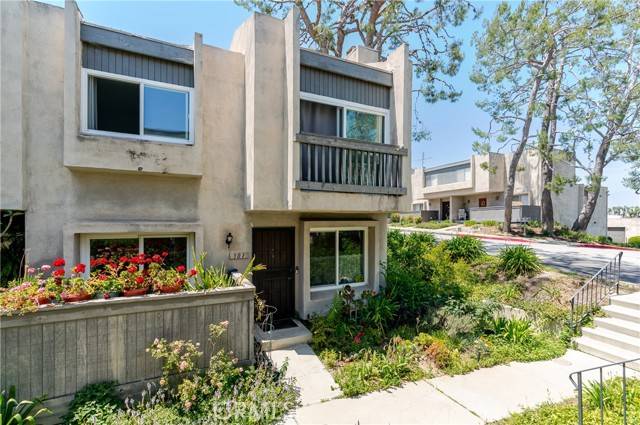 301 Ridge Terrace Lane, Montebello, CA 90640