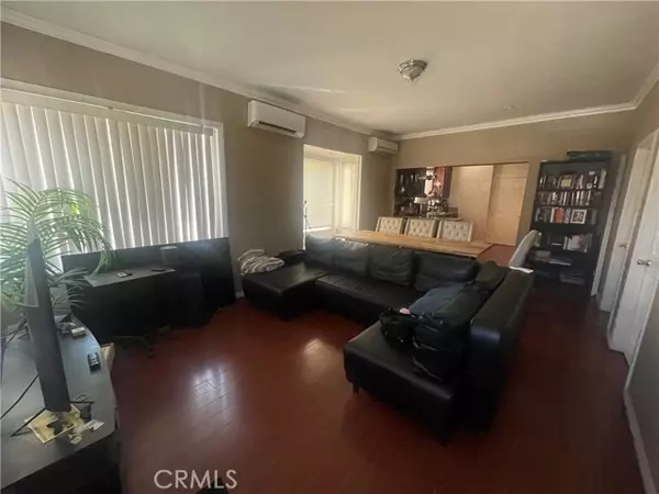 Pomona, CA 91766,942 E 6th Street