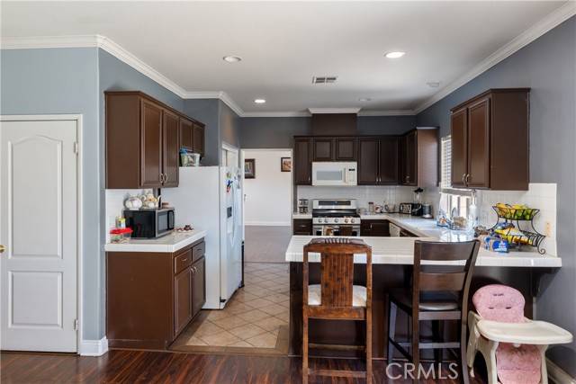 San Jacinto, CA 92583,945 Newport Drive